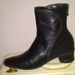 Circa Joan and David size 7.5